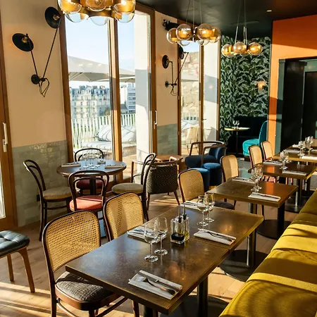 The People - Nation אכסניה פריז