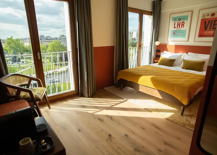 The People - Nation 호스텔 파리