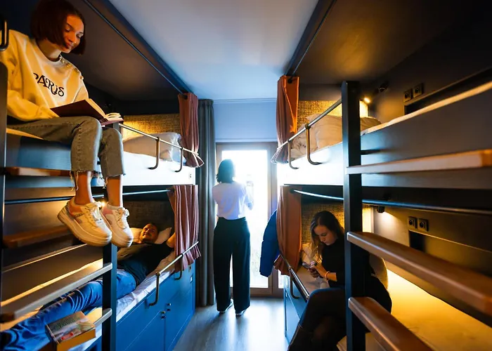 The People - Nation 호스텔