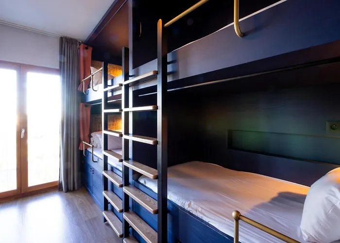 The People - Nation 호스텔