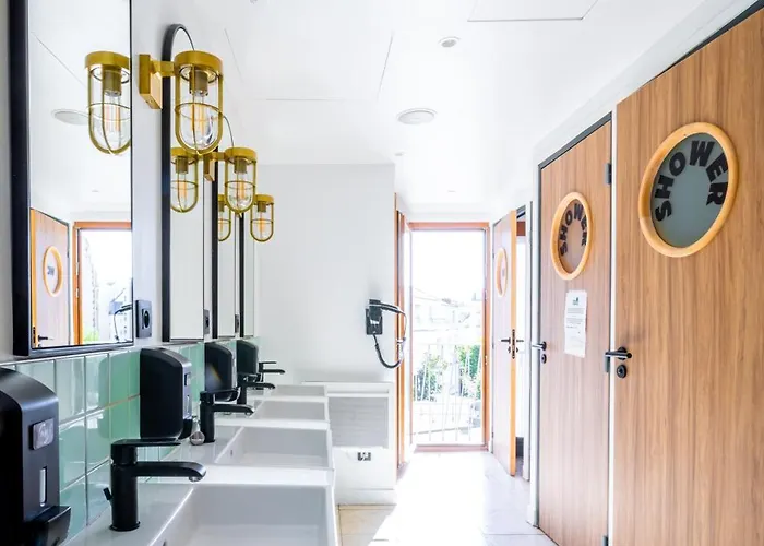 The People - Nation 호스텔 파리