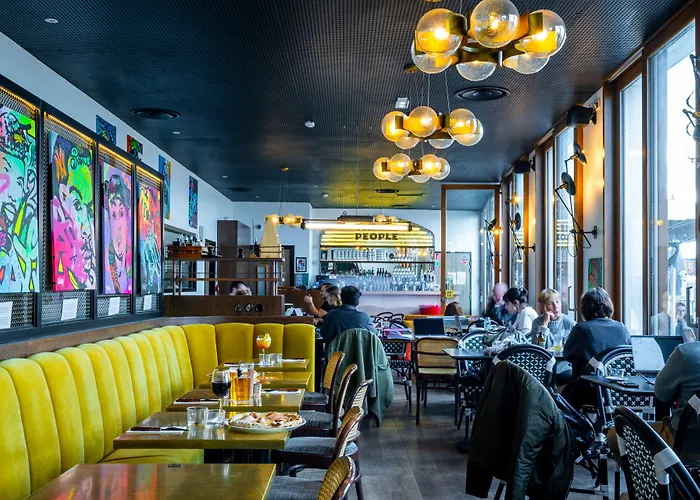 The People - Nation 파리